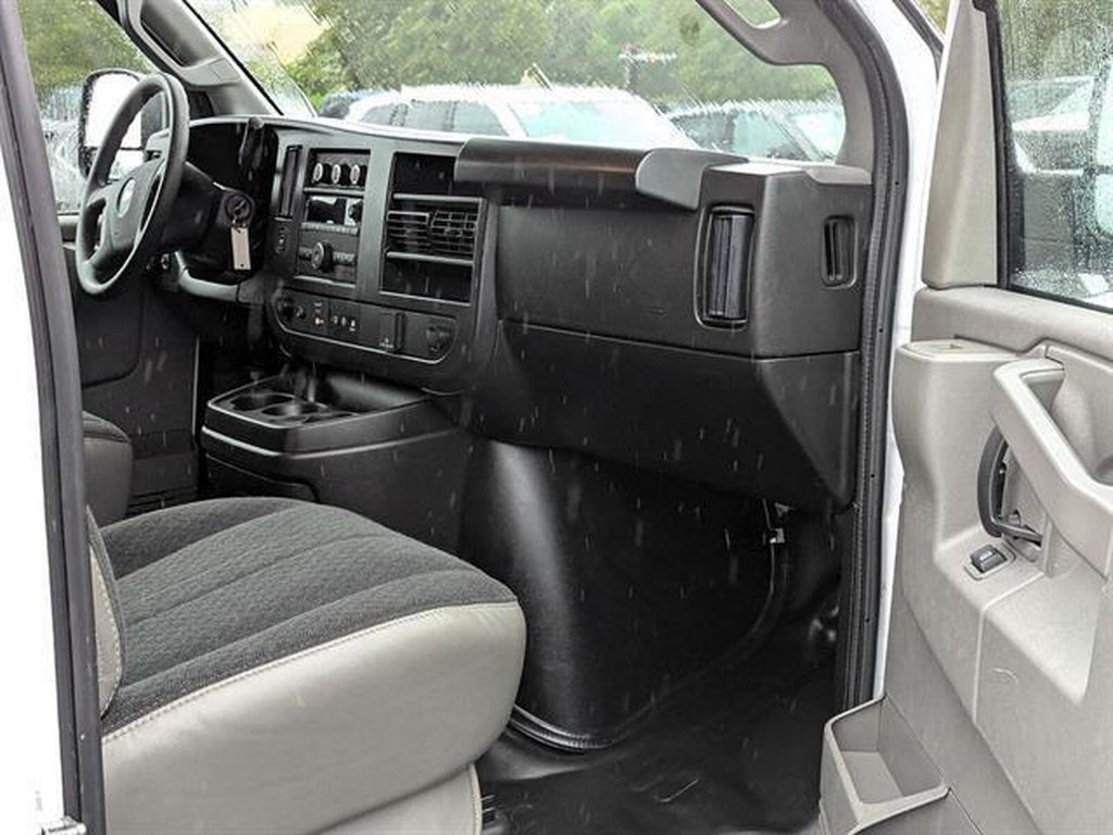 Certified 2025 Chevrolet Express 2500 w/ Driver Convenience Package RWD image 27