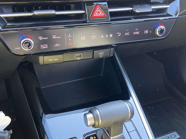 New 2025 Kia Niro LX FWD image 19