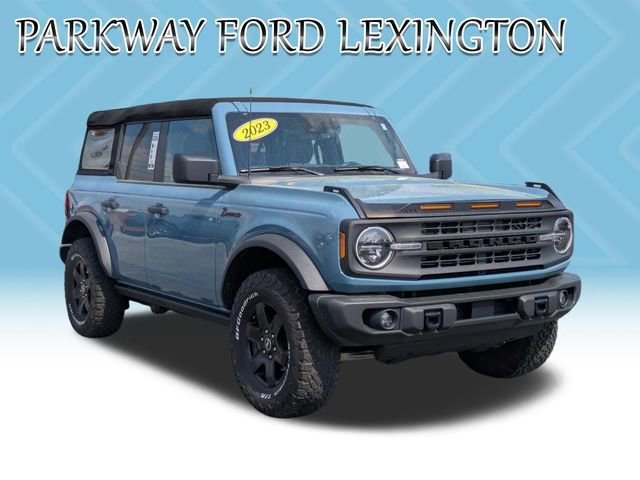Used 2023 Ford Bronco Black Diamond image 3