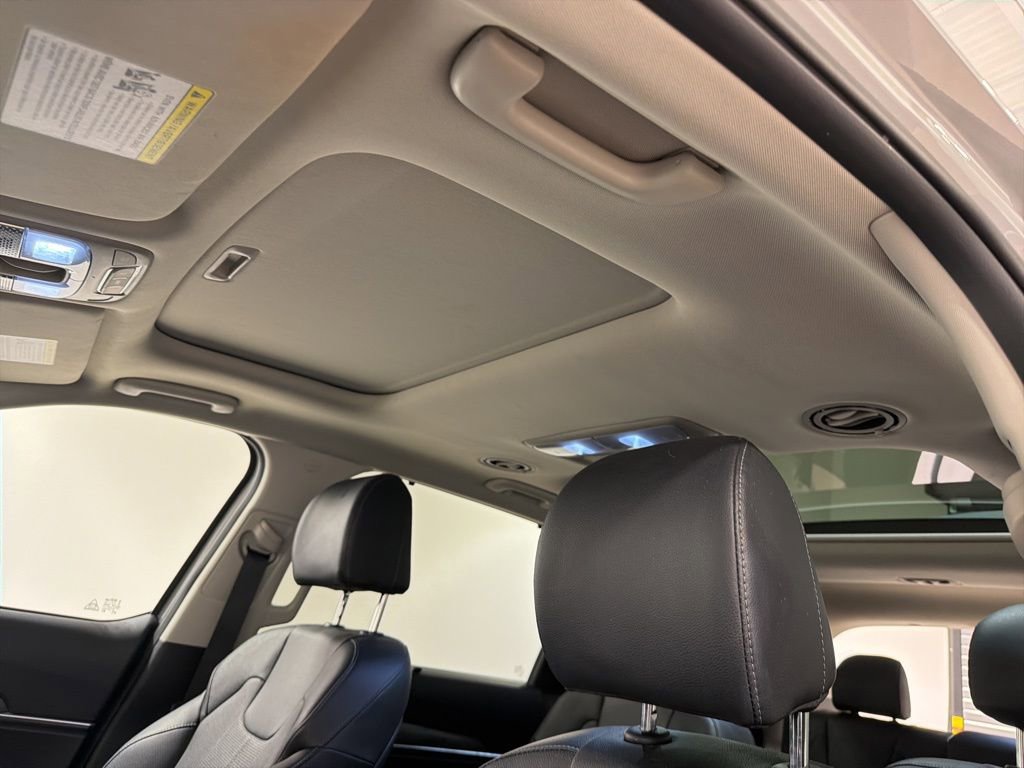 Used 2021 Kia Telluride SX w/ Nightfall Edition Package image 19