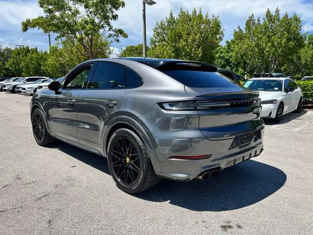 Used 2024 Porsche Cayenne Coupe w/ Premium Package Plus AWD/4WD image 4