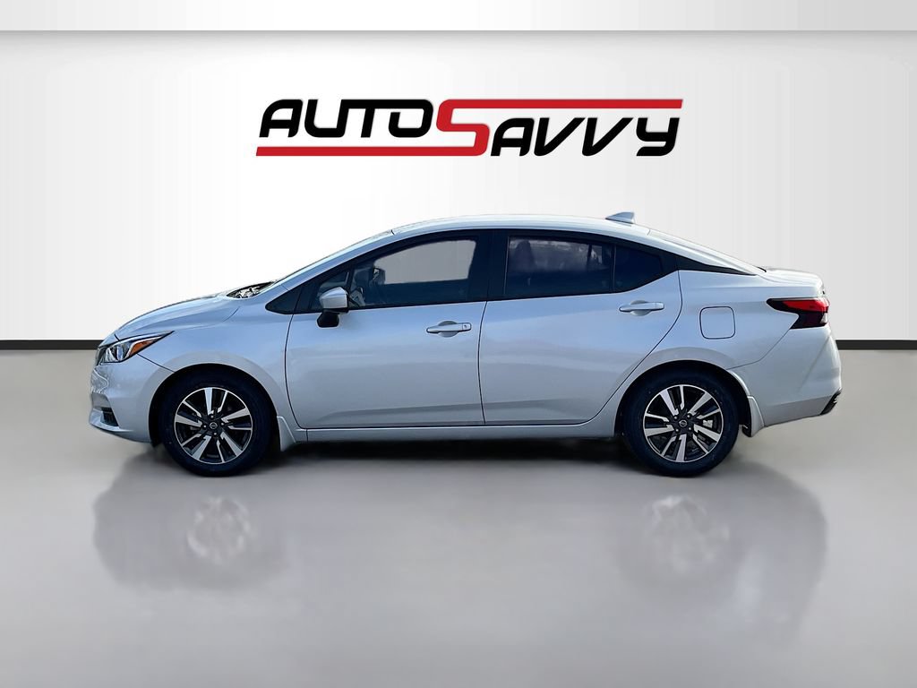 Used 2022 Nissan Versa SV FWD image 4