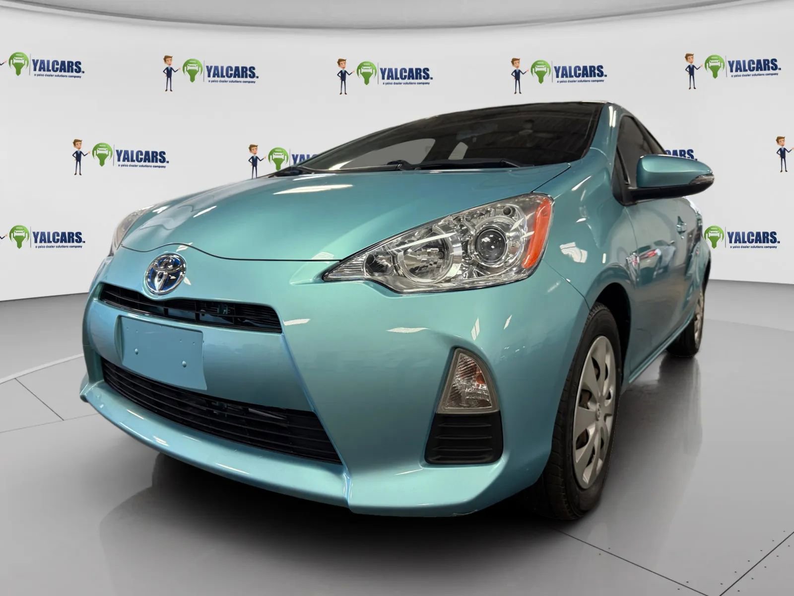 Used 2012 Toyota Prius C Two image 9