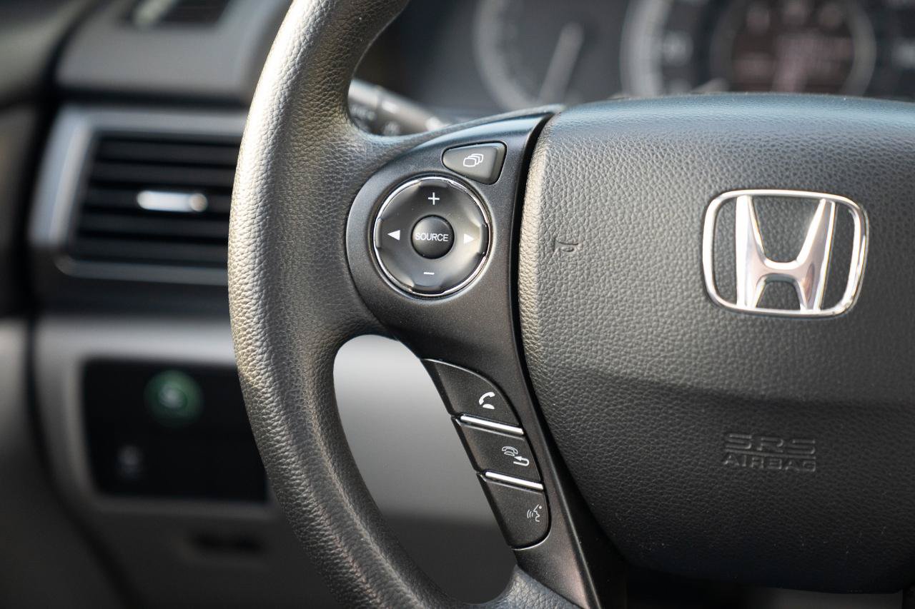 Used 2015 Honda Accord LX image 34
