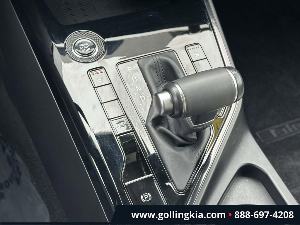Certified 2025 Kia Niro EX FWD image 28