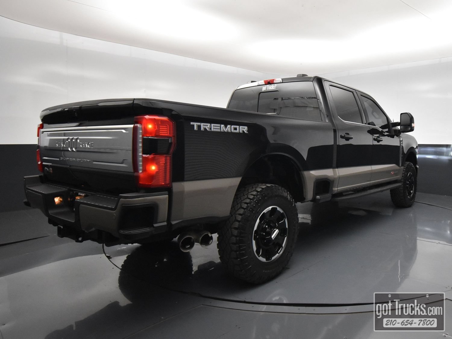 Used 2026 Ford F250 King Ranch w/ Tremor Off-Road Package AWD/4WD image 52