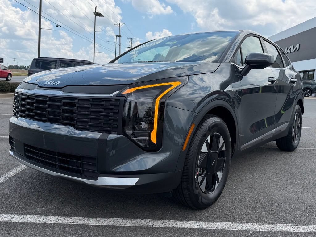 New 2026 Kia Sportage LX FWD image 3
