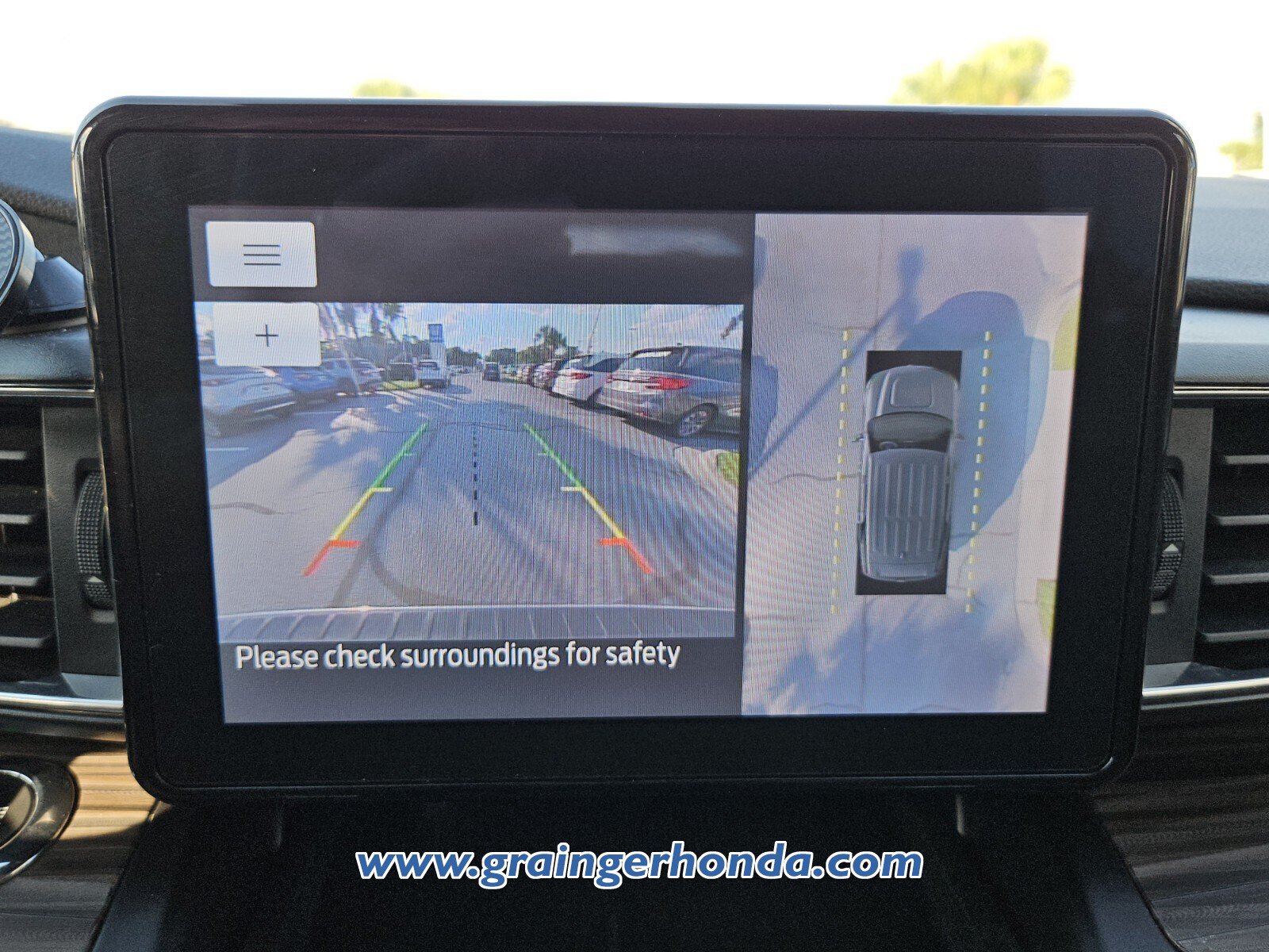 Used 2020 Ford Explorer Limited w/ Class III Trailer Tow Package RWD image 16