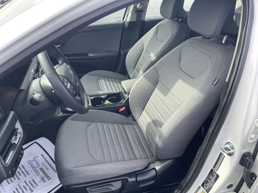 Used 2025 Kia K4 EX FWD image 11