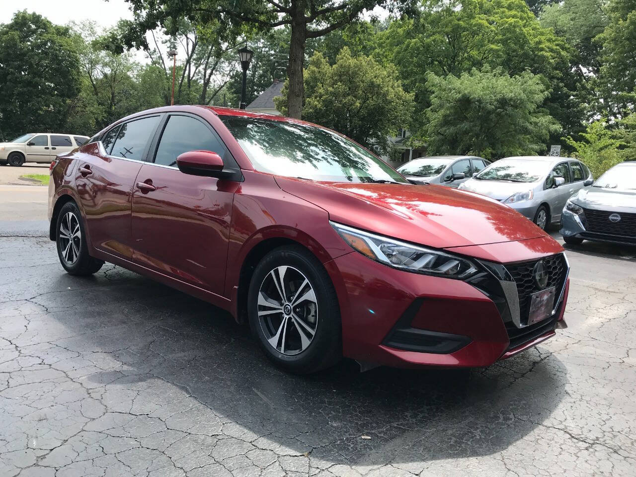 Used 2021 Nissan Sentra SV FWD image 2