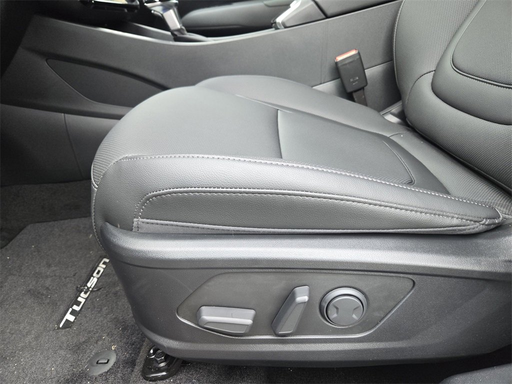 Used 2025 Hyundai Tucson XRT image 19
