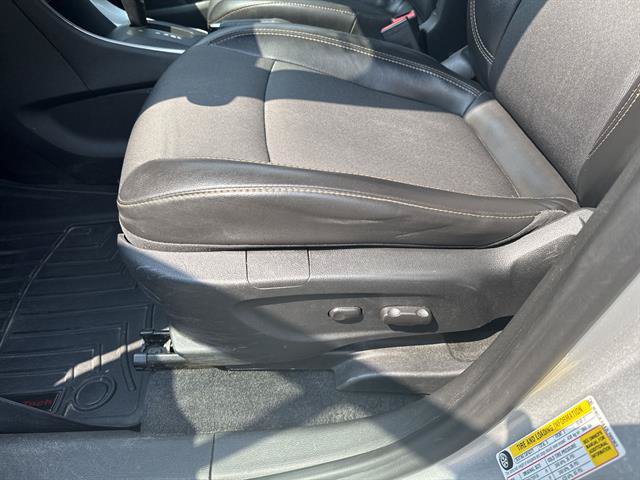 Used 2018 Chevrolet Trax LT w/ LT Convenience Package FWD image 14