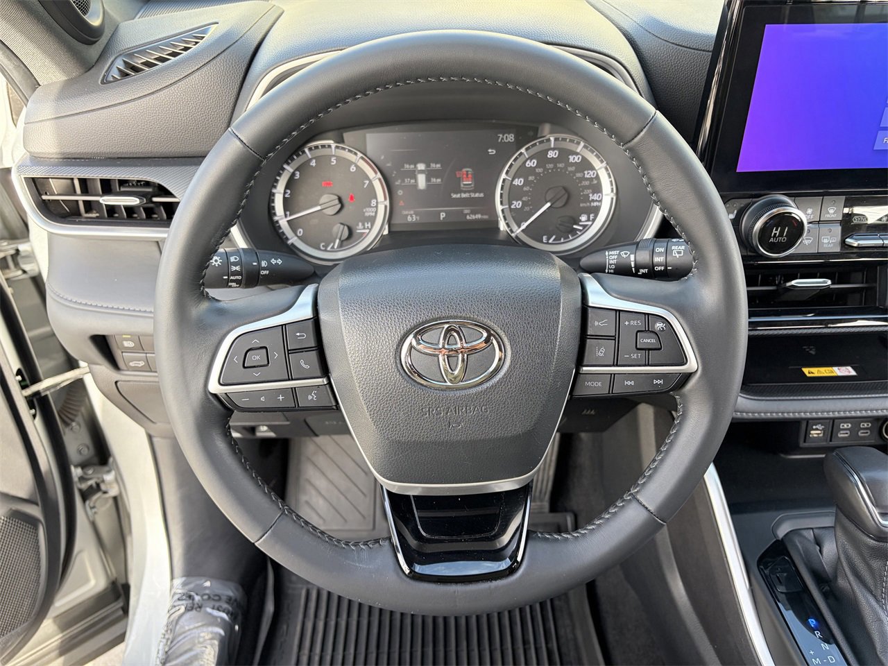 Used 2023 Toyota Highlander XSE image 23