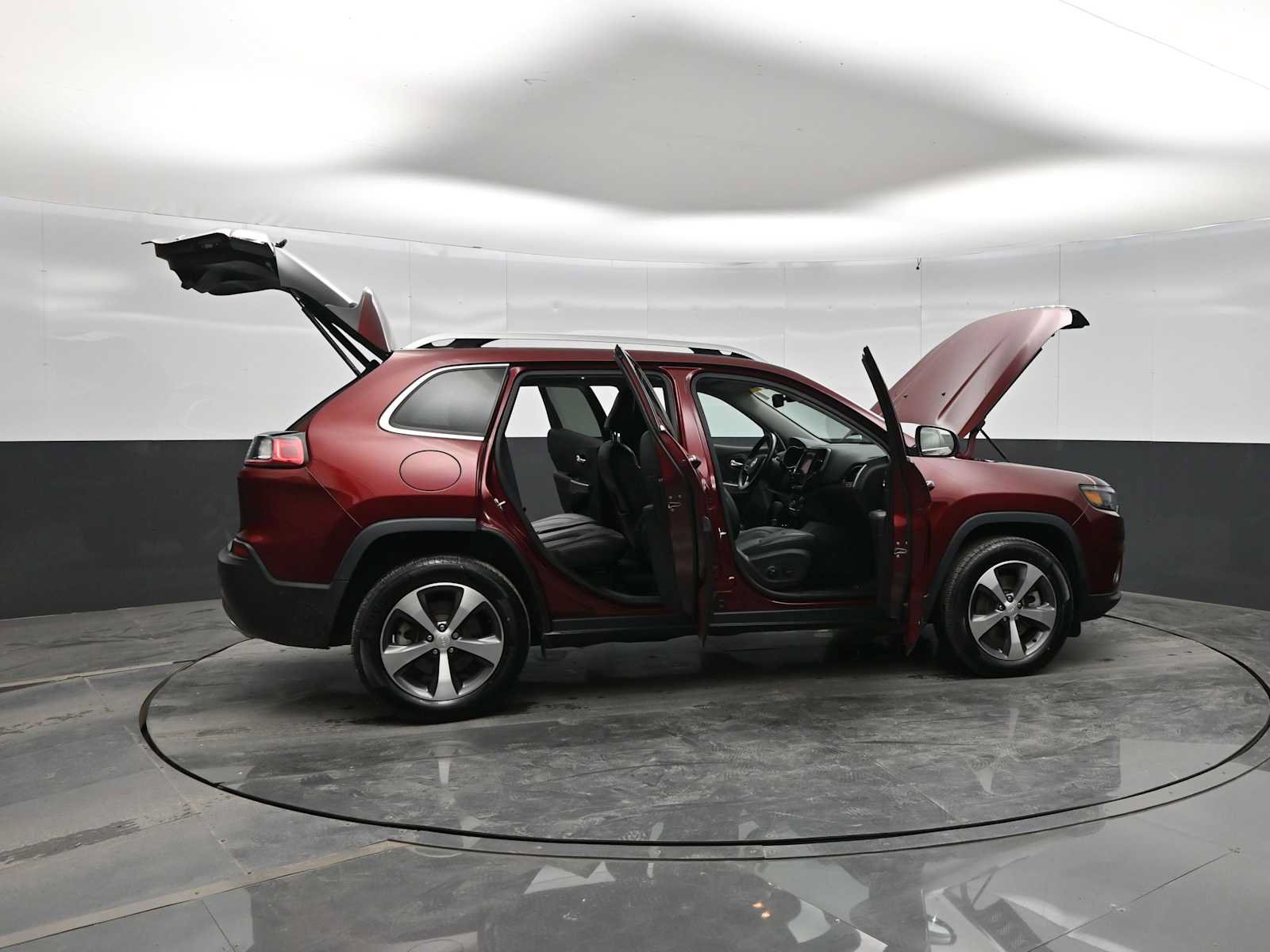 Used 2021 Jeep Cherokee Limited w/ Elite Package AWD/4WD image 43