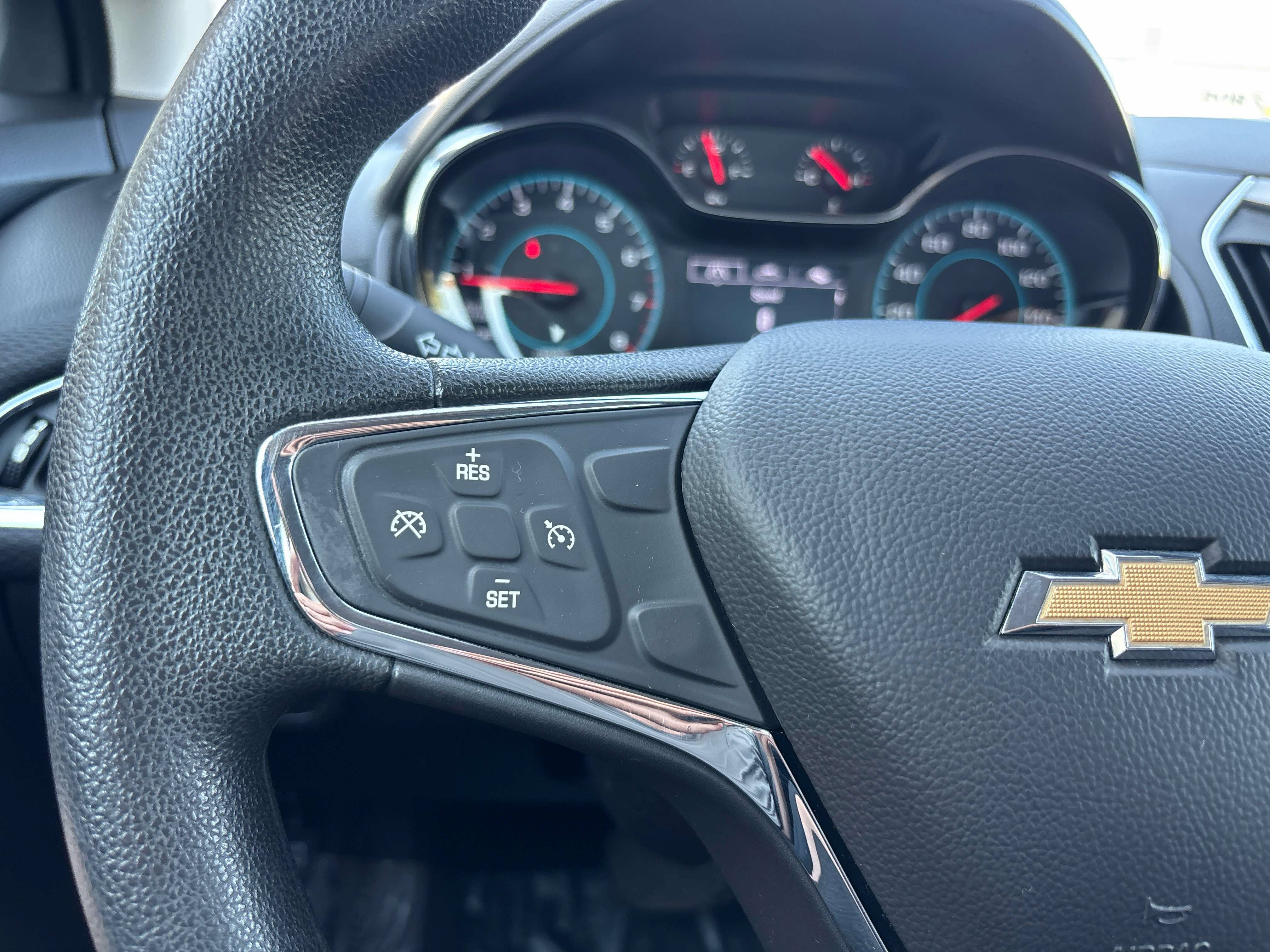 Used 2018 Chevrolet Cruze LT w/ Convenience Package FWD image 17