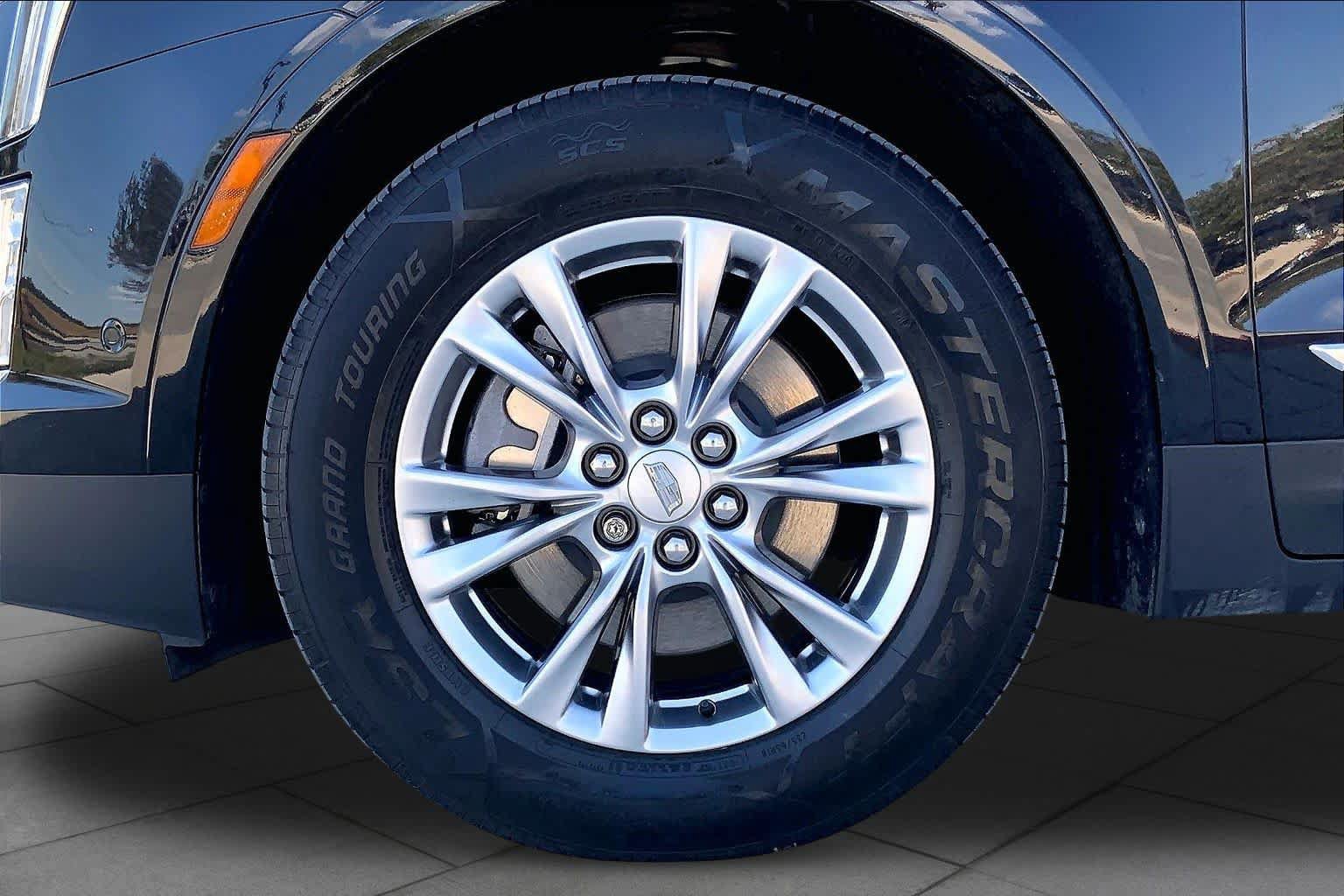 Used 2020 Cadillac XT5 Premium Luxury AWD/4WD image 11
