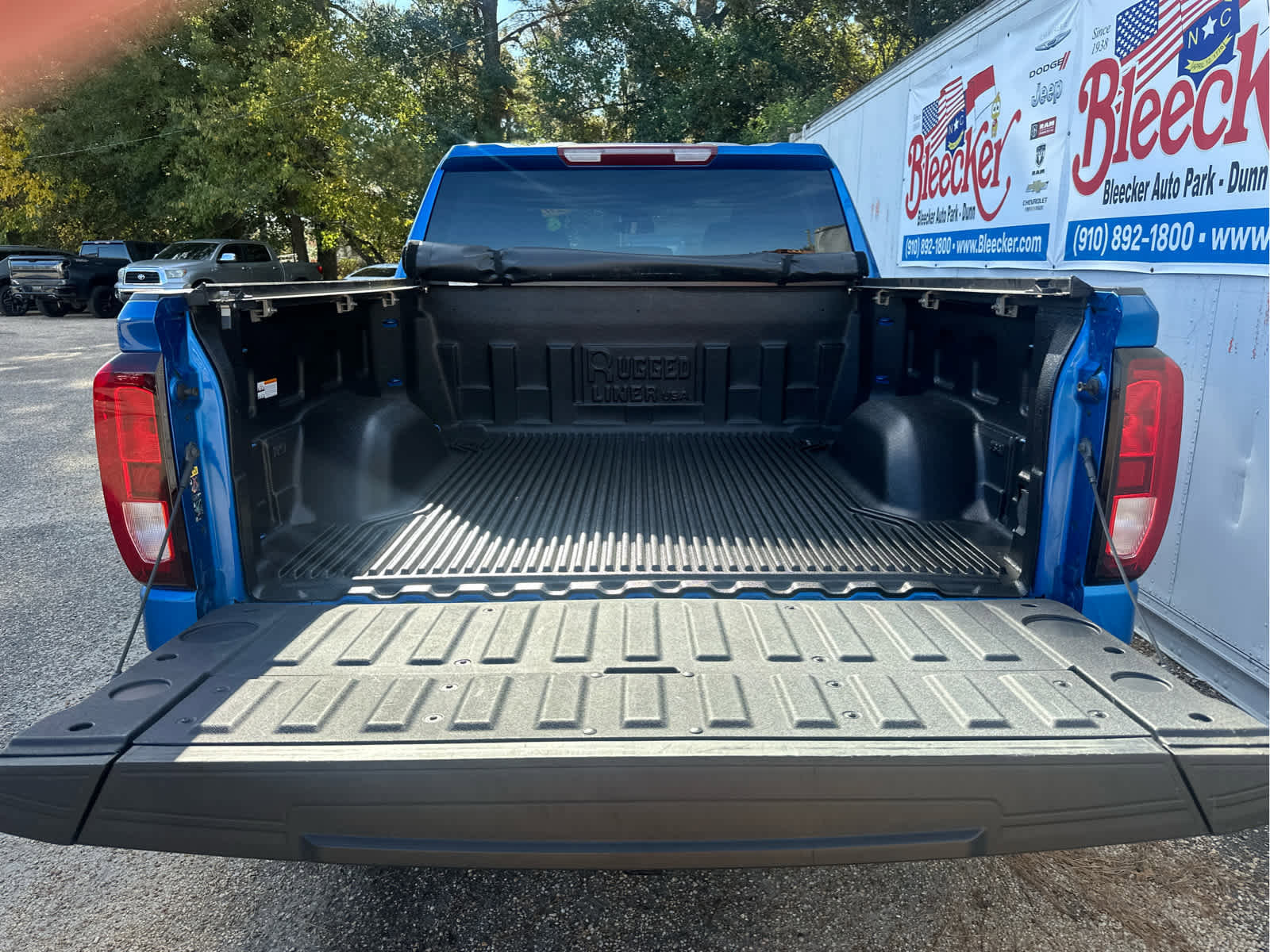 Used 2022 GMC Sierra 1500 Elevation image 23