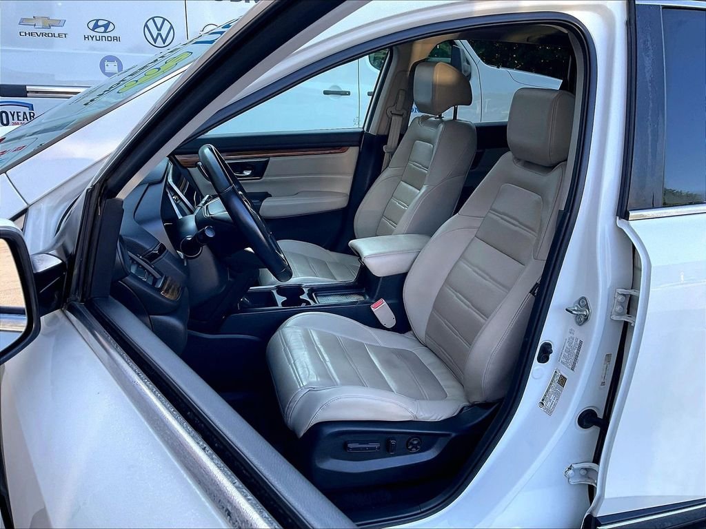 Used 2018 Honda CR-V Touring image 10