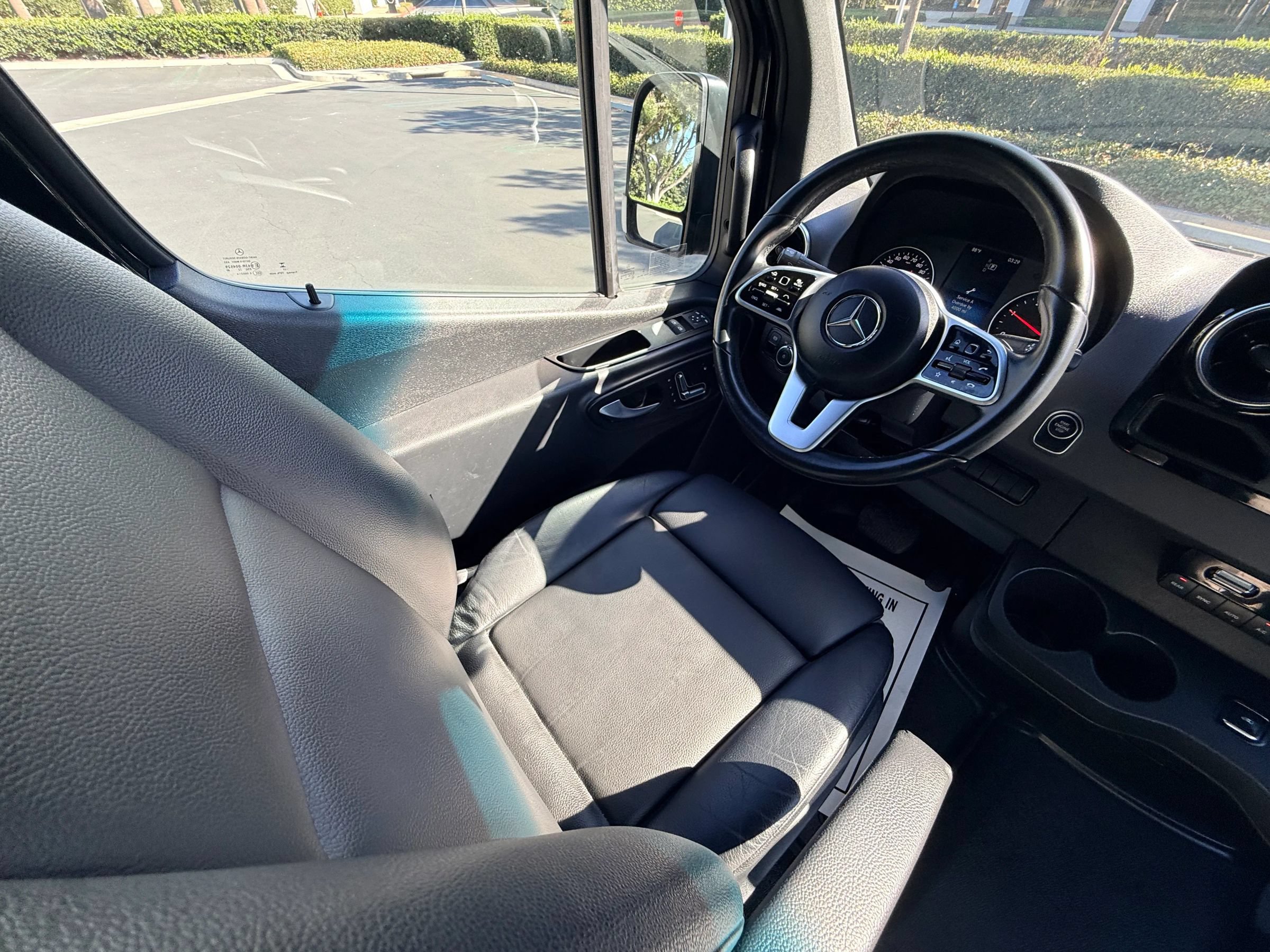 Used 2023 Mercedes-Benz Sprinter 2500 image 27