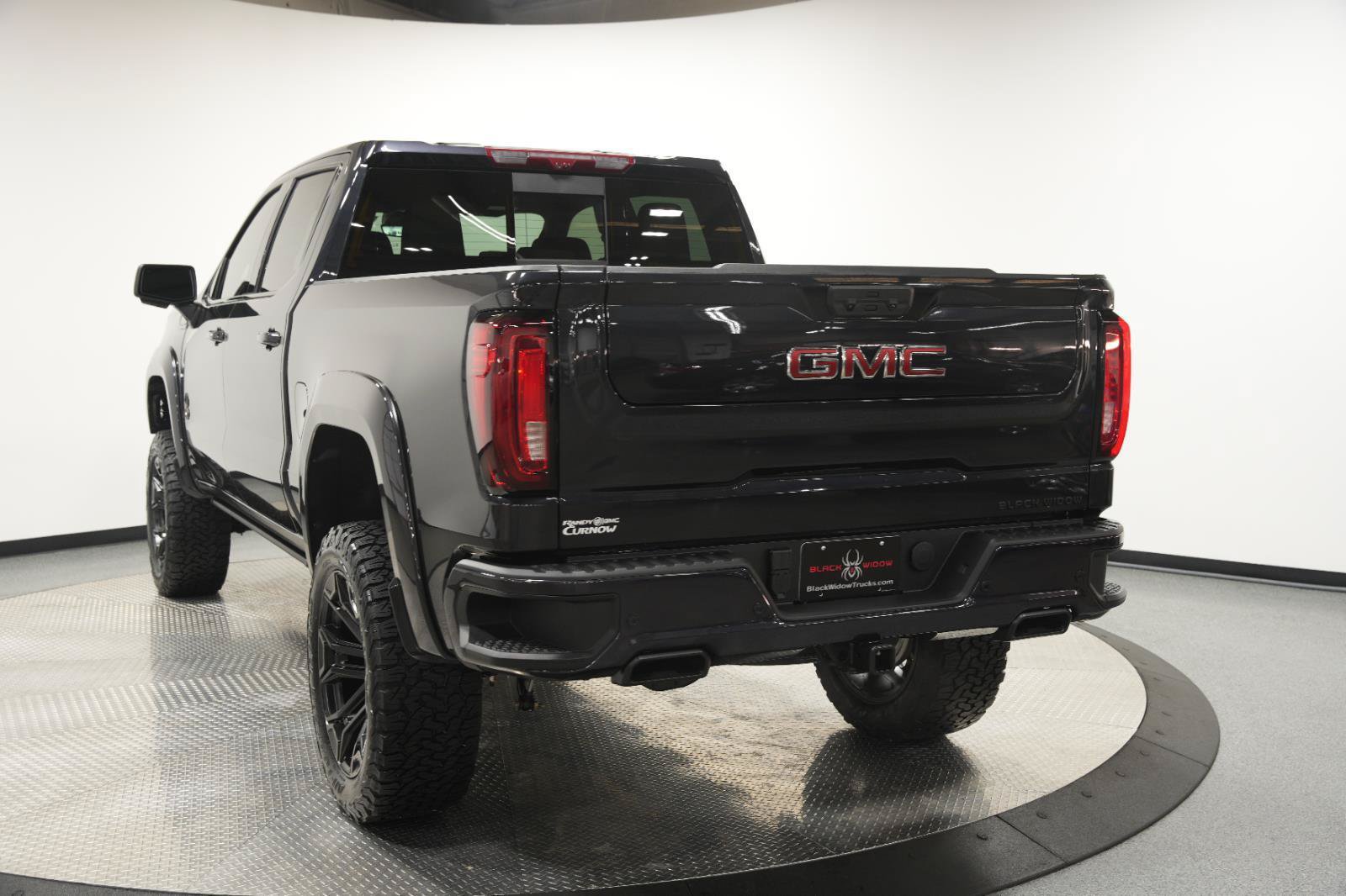 New 2026 GMC Sierra 1500 AT4 w/ AT4 Premium Package AWD/4WD image 8