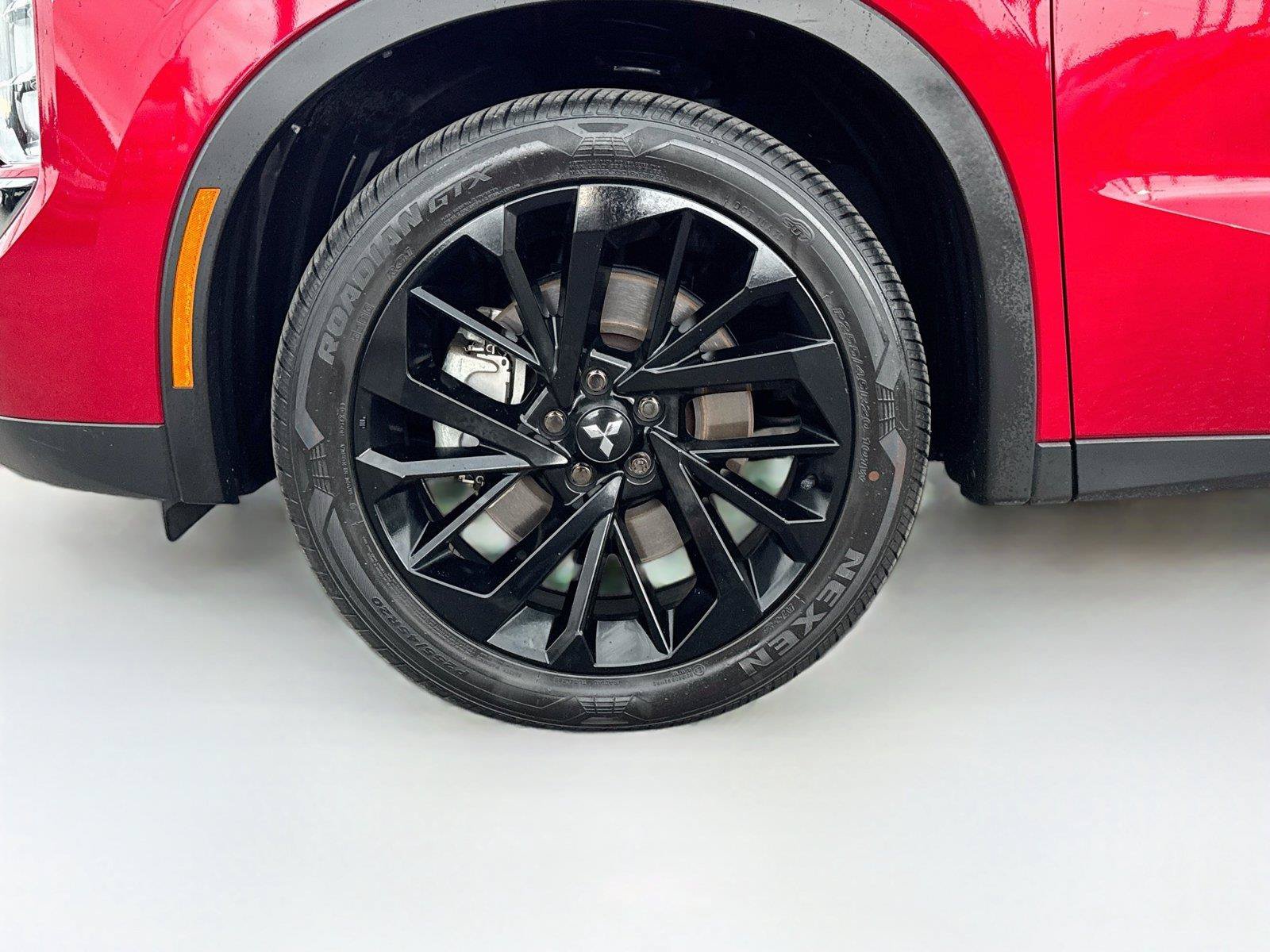 Used 2023 Mitsubishi Outlander SE Black Edition AWD/4WD image 33