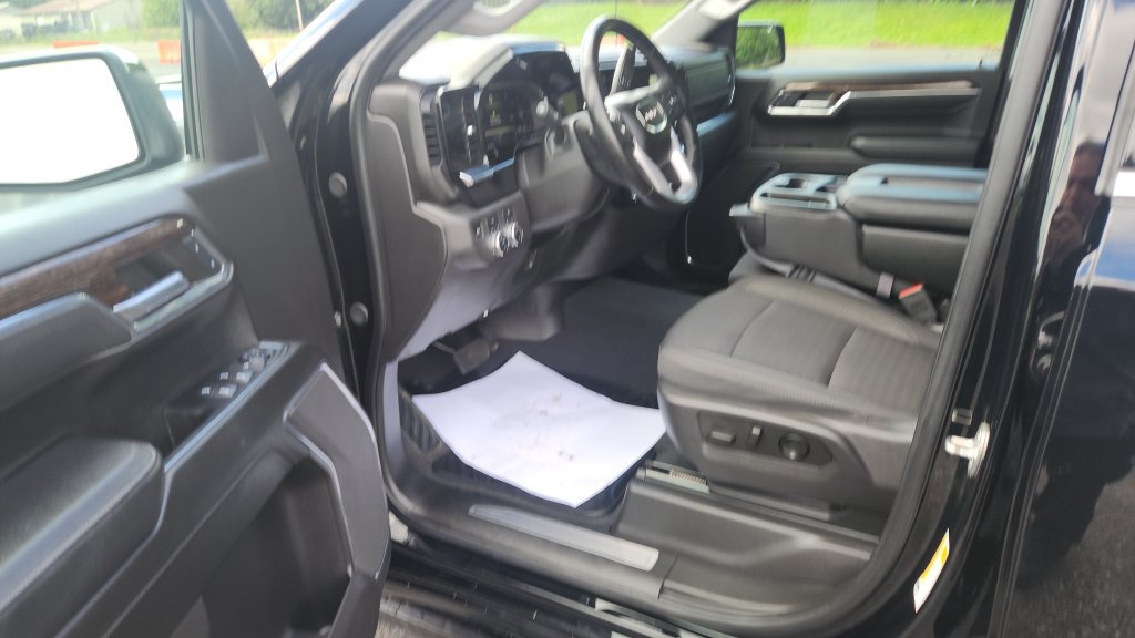 Used 2024 GMC Sierra 1500 SLE AWD/4WD image 18
