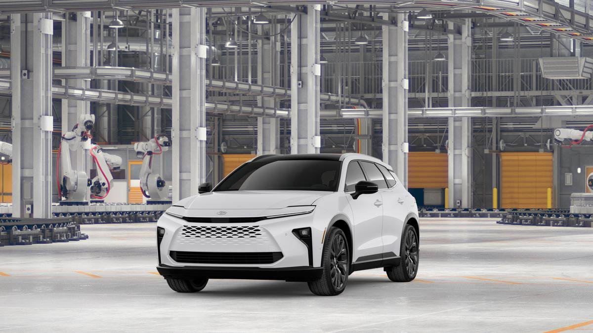 New 2026 Toyota Crown Signia AWD/4WD image 1