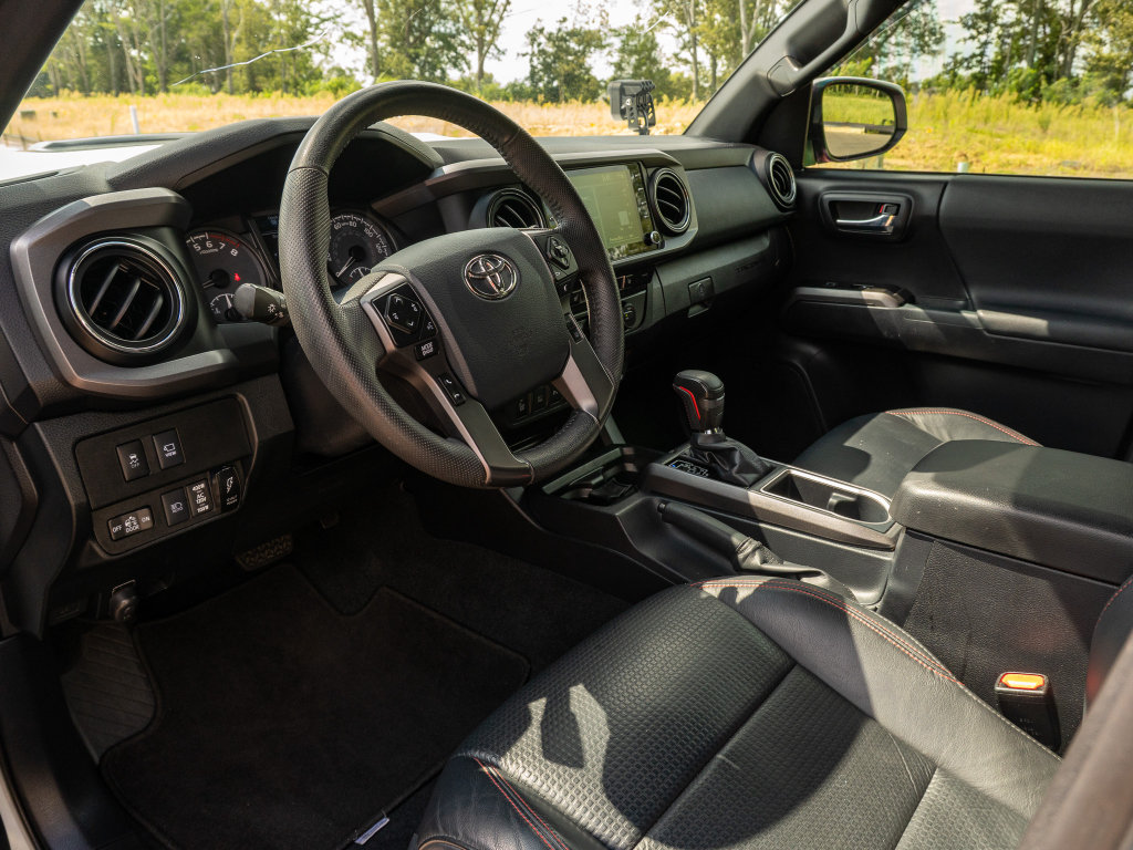 Used 2020 Toyota Tacoma TRD Pro AWD/4WD image 12