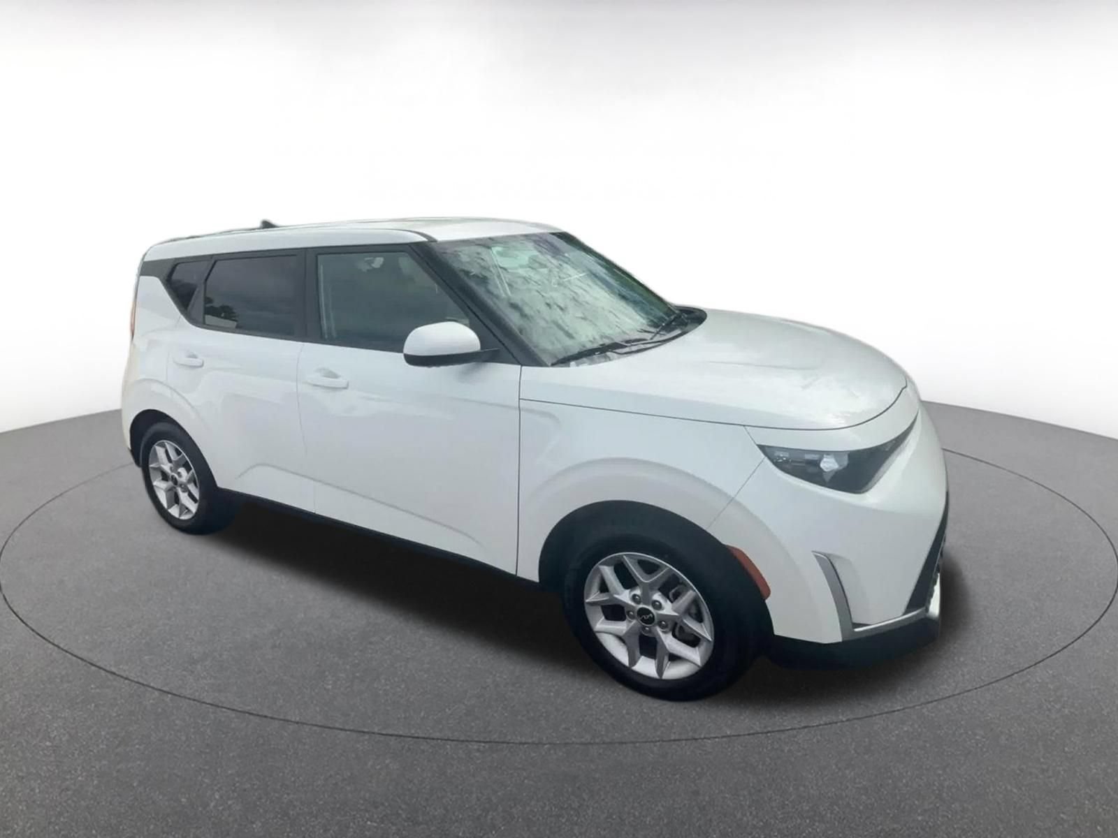 Used 2025 Kia Soul LX w/ LX Technology Package FWD video 2
