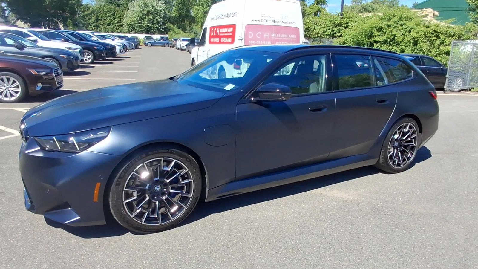 Used 2026 BMW M5 Touring AWD/4WD image 4
