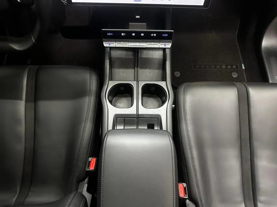 Used 2023 Fisker Ocean One AWD/4WD image 15