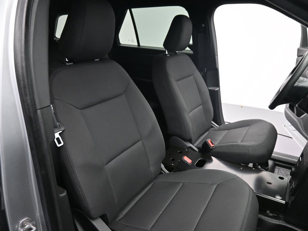 Used 2024 Ford Explorer 4WD Police Interceptor image 21