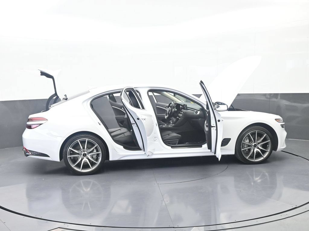 Used 2025 Genesis G70 2.5T RWD image 74
