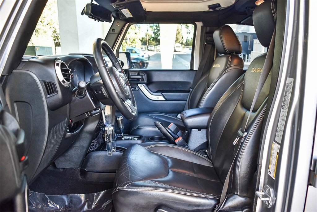 Used 2015 Jeep Wrangler Unlimited Sahara image 17