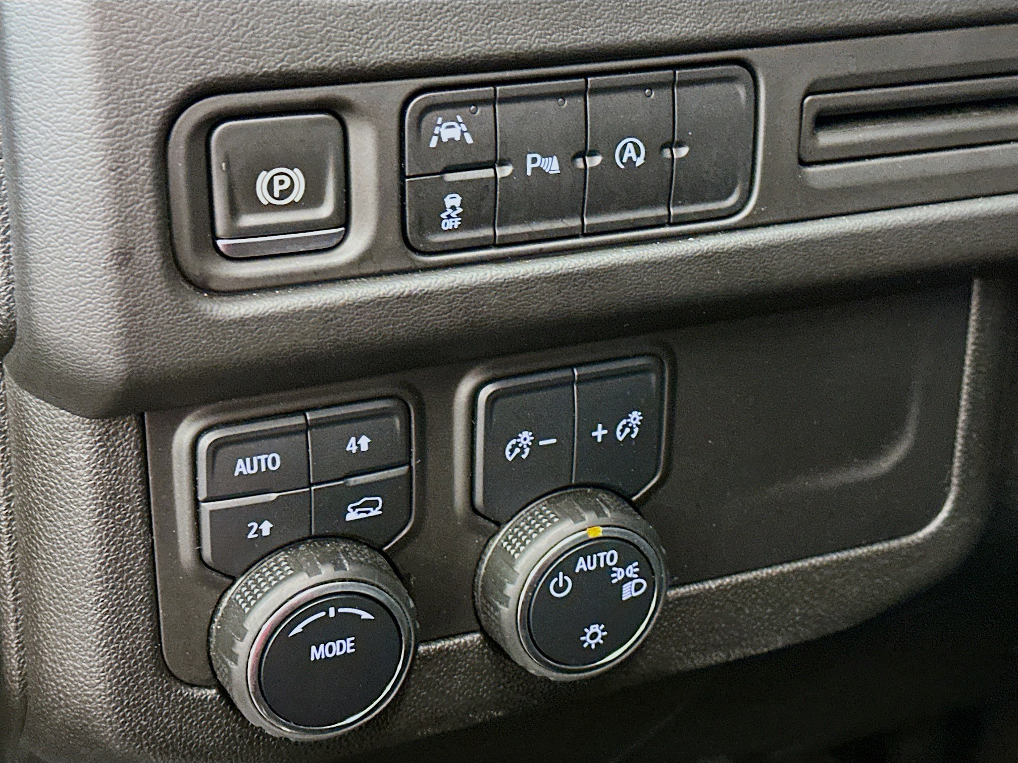 Used 2024 Chevrolet Tahoe LT image 17