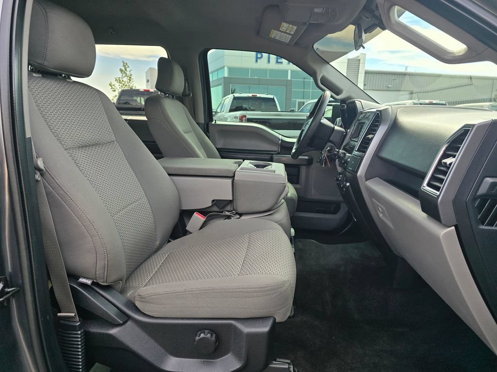 Used 2015 Ford F150 XLT AWD/4WD image 15