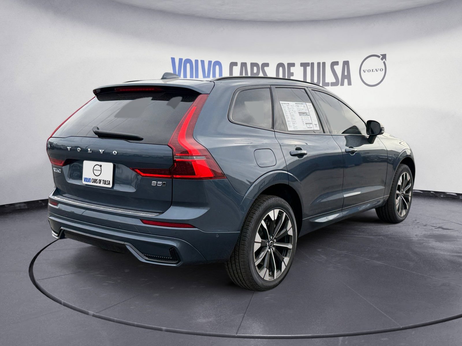 New 2026 Volvo XC60 B5 Plus w/ Protection Package Premier AWD/4WD image 5