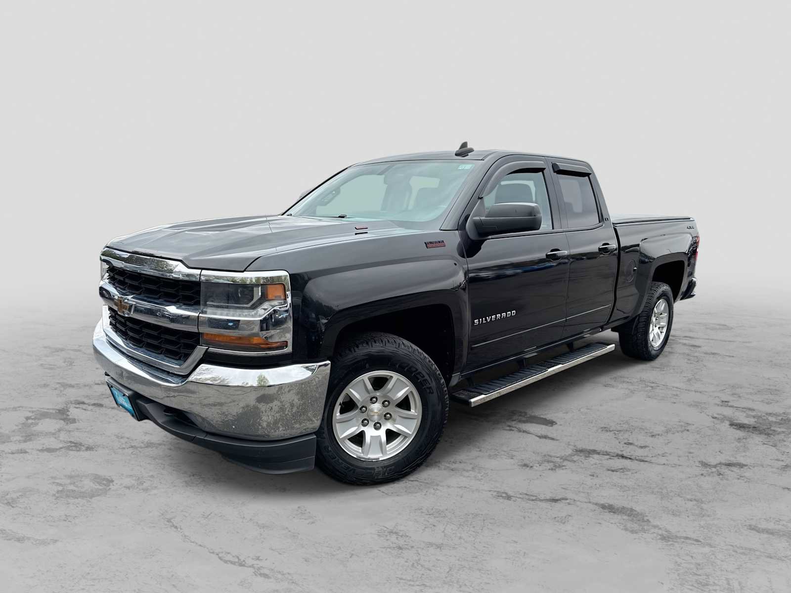 Used 2018 Chevrolet Silverado 1500 LT w/ LT Fleet Plus Package AWD/4WD image 1