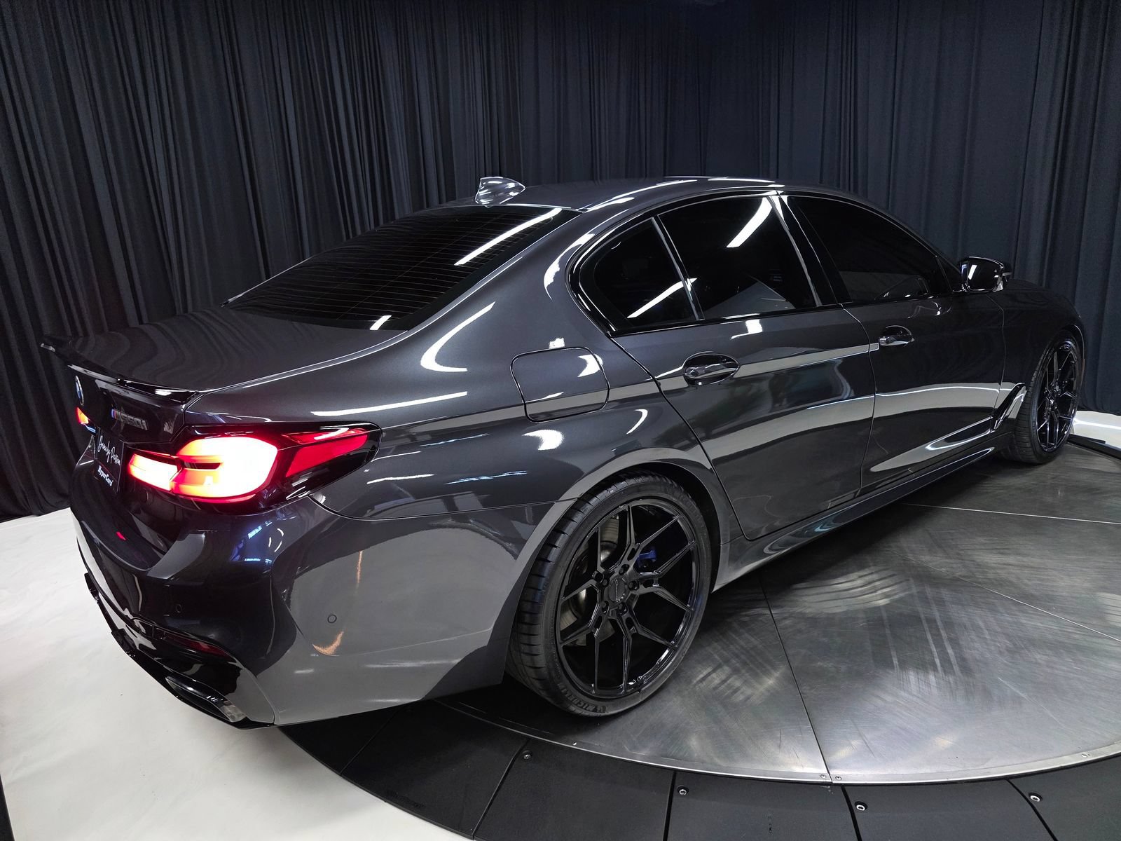 Used 2020 BMW M550i xDrive w/ Executive Package AWD/4WD image 64