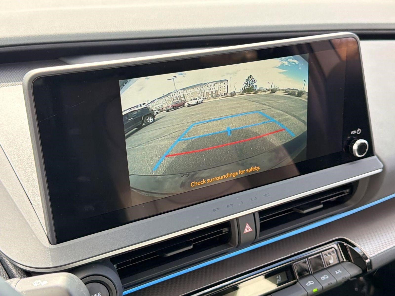 Used 2025 Toyota Prius XLE image 26