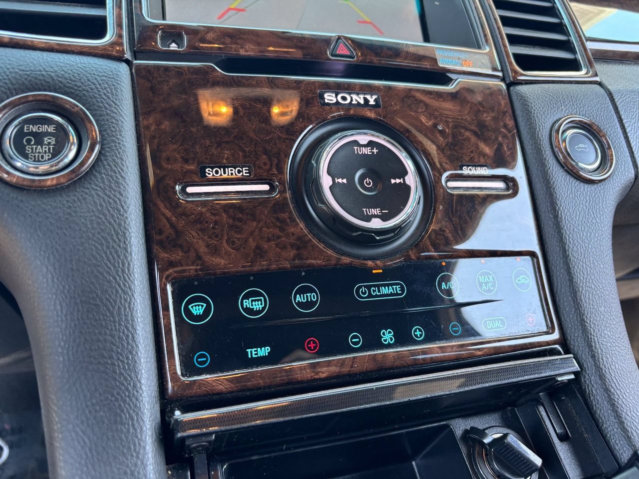 Used 2019 Ford Taurus Limited FWD image 24