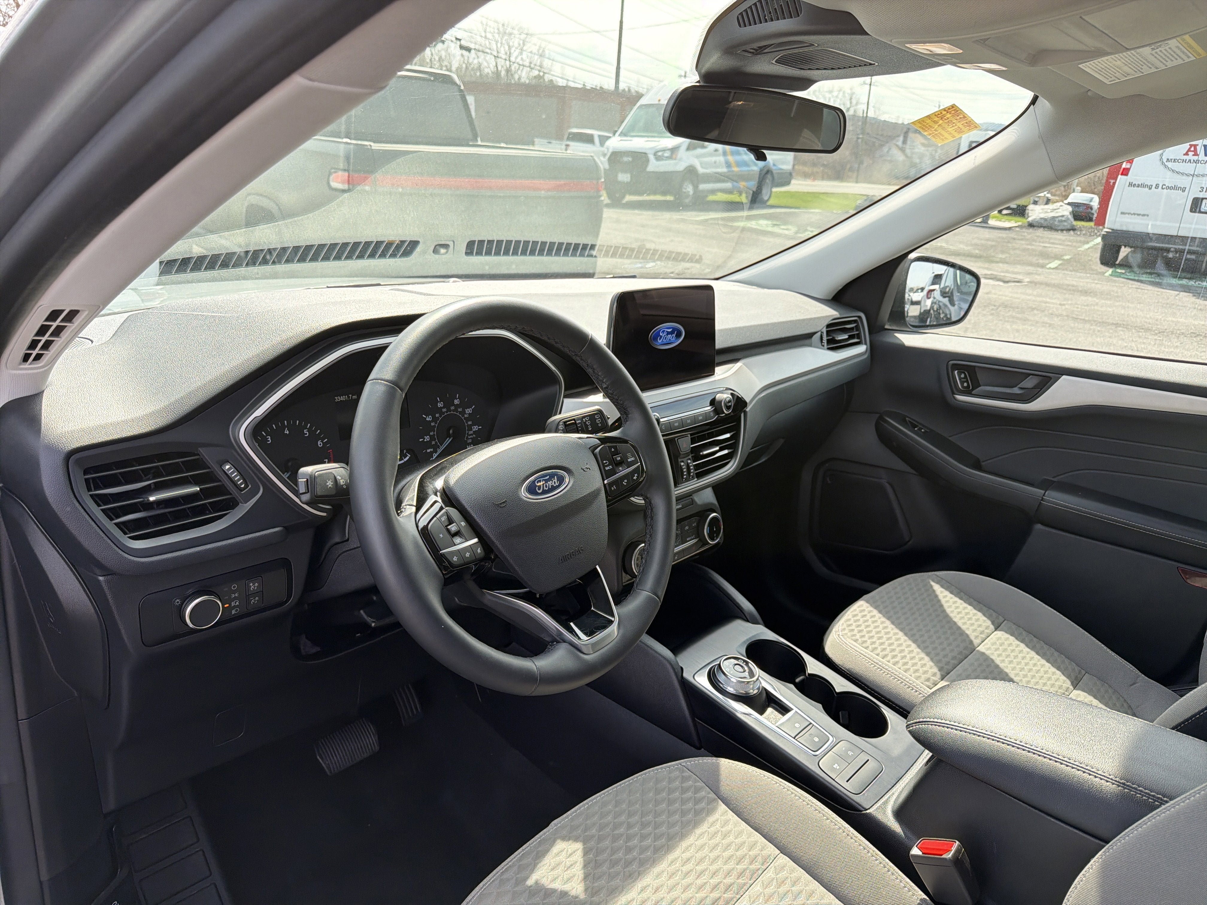 Used 2022 Ford Escape SE w/ Cold Weather Package image 9