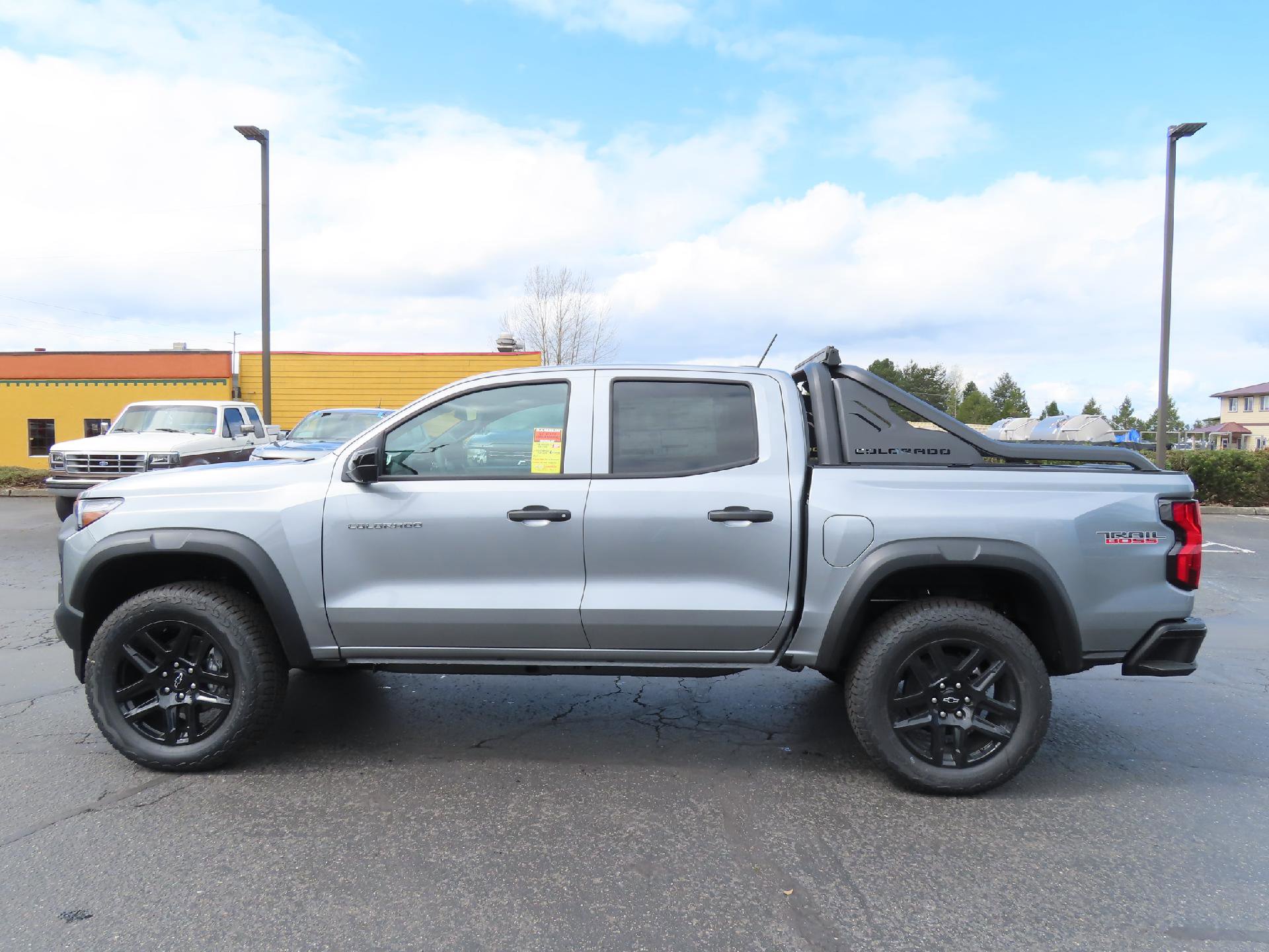 New 2025 Chevrolet Colorado Trail Boss w/ Midnight Edition image 4