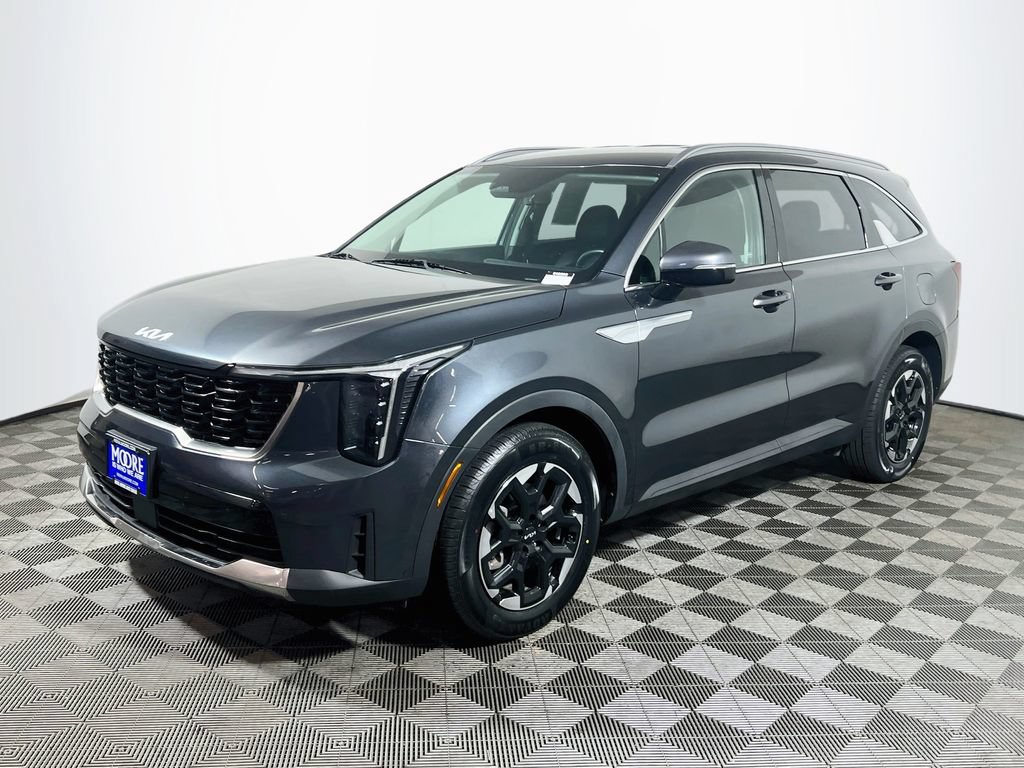 Used 2024 Kia Sorento S FWD image 3