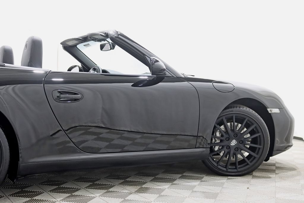 Used 2010 Porsche 911 Carrera RWD image 11