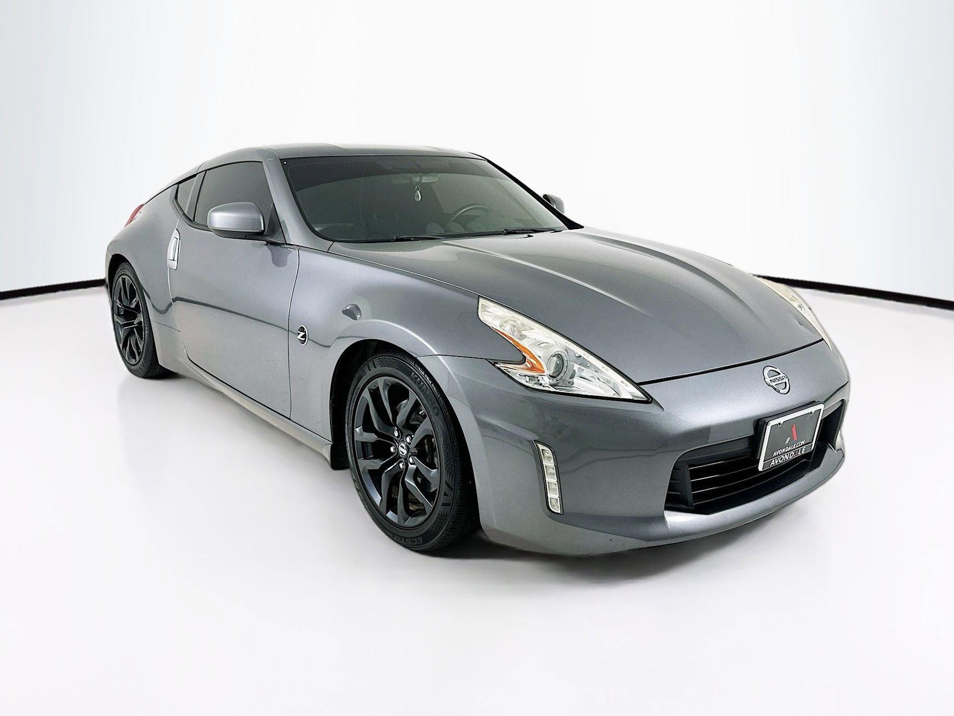 Used 2017 Nissan 370Z Coupe RWD image 1