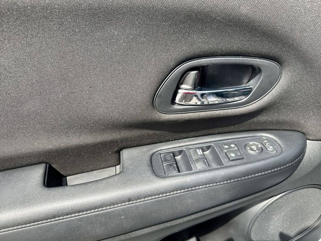 Used 2016 Honda HR-V LX image 20