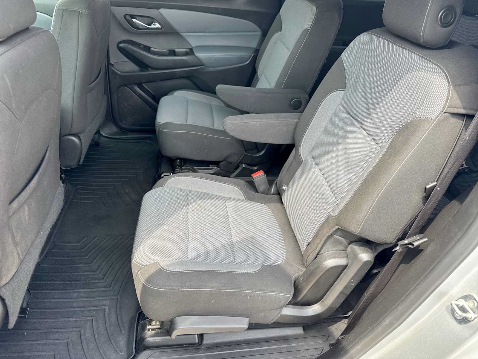 Used 2018 Chevrolet Traverse LT AWD/4WD image 18