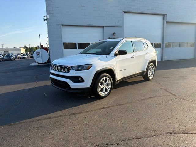 Used 2024 Jeep Compass Latitude AWD/4WD image 20