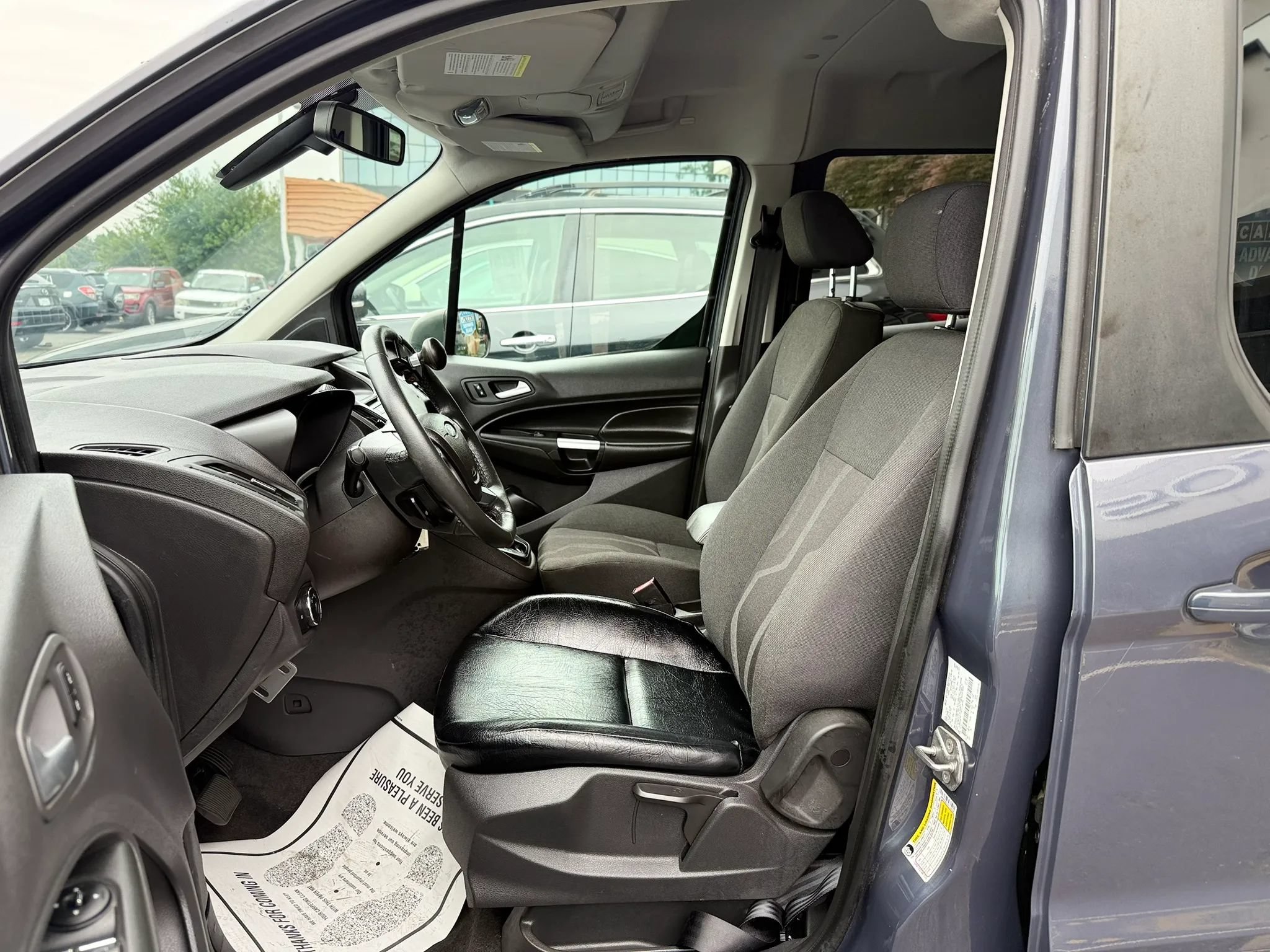 Used 2014 Ford Transit Connect XLT FWD image 10